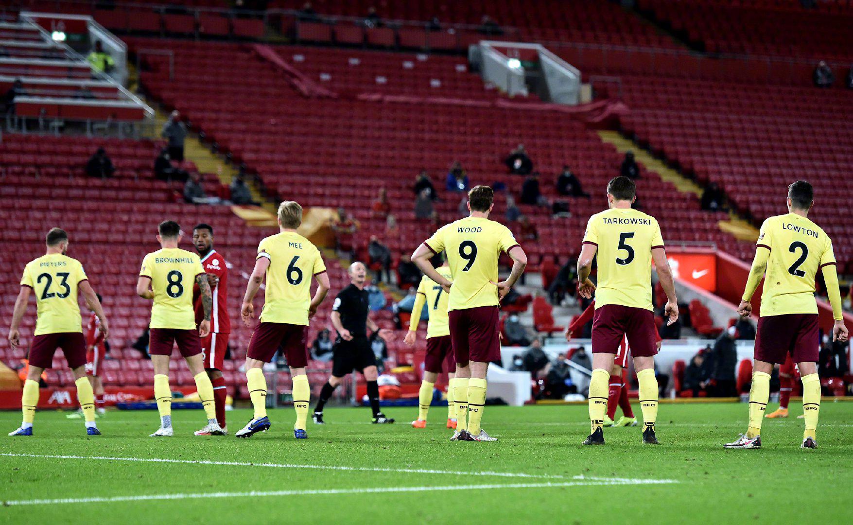 任何对裁判 任何对裁判